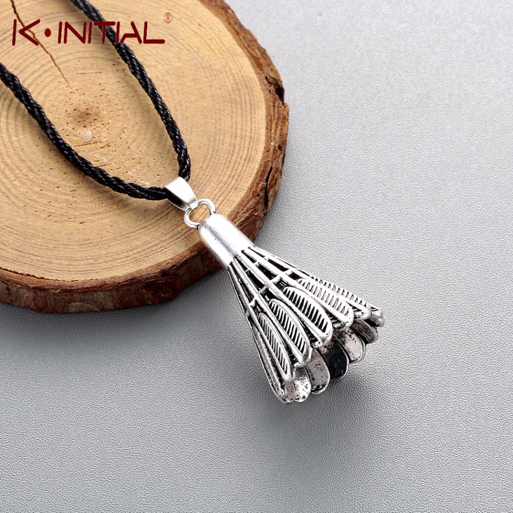 Kinitial-collar con colgante e - Badminton Is Calling reseña y precio